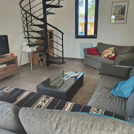 4/6 Pers, Jardin, 6 Km De La Apartment